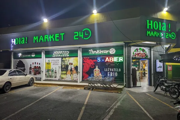 Fachada de Hola